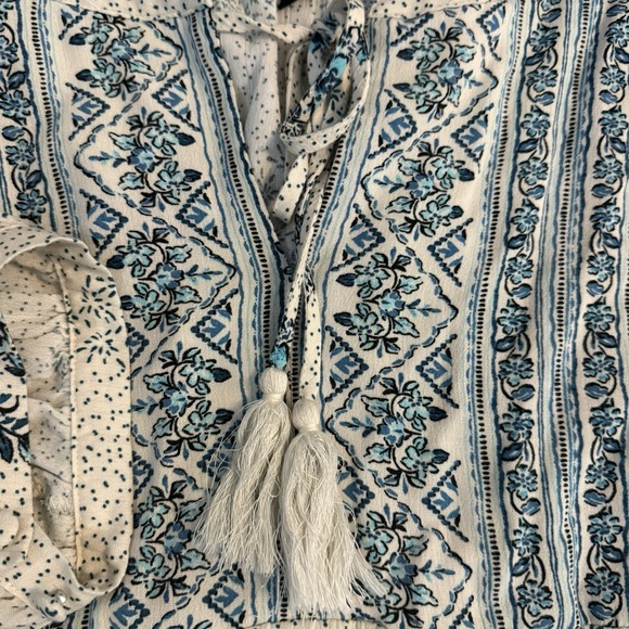 Torrid Blouse Womens 4 Blue Paisley V Neck Tassel Long Sleeve Boho - Picture 2 of 10
